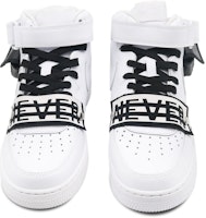 나이키 에어포스 1 미드 '07 '레터 패치 블랙 화이트' (커스텀) CW2289-111(Team8-男款潮酷男孩黑白) Shop 나이키 에어포스 1 미드 '07 '레터 패치 블랙 화이트' (커스텀) CW2289-111(Team8-男款潮酷男孩黑白)