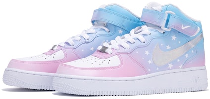 나이키 에어포스1 미드 '07 별 (흰/파/핑) CW2289-111(Team11-男款星星蓝粉) Lookbook 나이키 에어포스1 미드 '07 별 (흰/파/핑) CW2289-111(Team11-男款星星蓝粉)