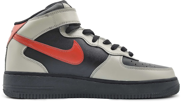 【訂製籃球鞋】Nike Air Force 1 Mid 空軍一號 抗戰不屈 黑色武士 繃帶 藝術 中筒 板鞋 男款 沙綠紅 Lookbook 【訂製籃球鞋】Nike Air Force 1 Mid 空軍一號 抗戰不屈 黑色武士 繃帶 藝術 中筒 板鞋 男款 沙綠紅