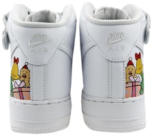 【定制球鞋】Nike Air Force 1 Mid 空軍一號 是在玩鞋 中幫 聖誕全家福 彩色塗鴉 中幫 板鞋 男款 白色 Purchase 【定制球鞋】Nike Air Force 1 Mid 空軍一號 是在玩鞋 中幫 聖誕全家福 彩色塗鴉 中幫 板鞋 男款 白色