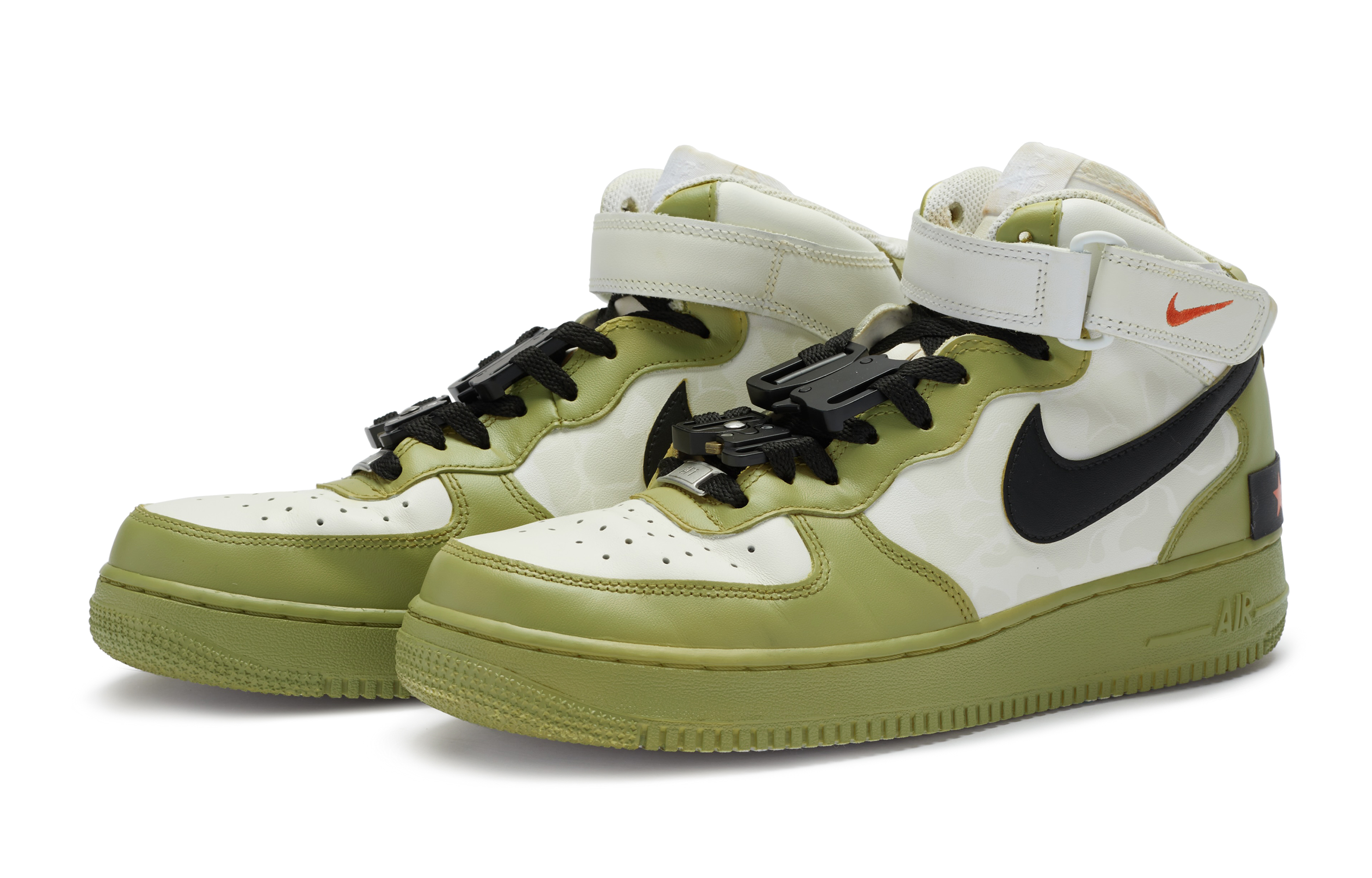 Lookbook [Sepatu Kustom] Nike Air Force 1 Mid 'Hijau Militer dan Putih Kustom' DH2933-111-444092