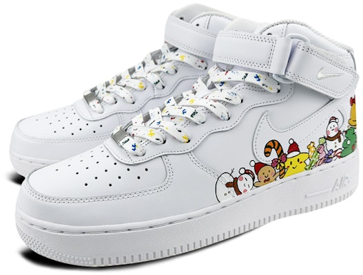 【定制球鞋】 Nike Air Force 1 Mid LE 是在玩鞋 聖誕全家福 塗鴉 中幫 板鞋 GS 白色 Lookbook 【定制球鞋】 Nike Air Force 1 Mid LE 是在玩鞋 聖誕全家福 塗鴉 中幫 板鞋 GS 白色