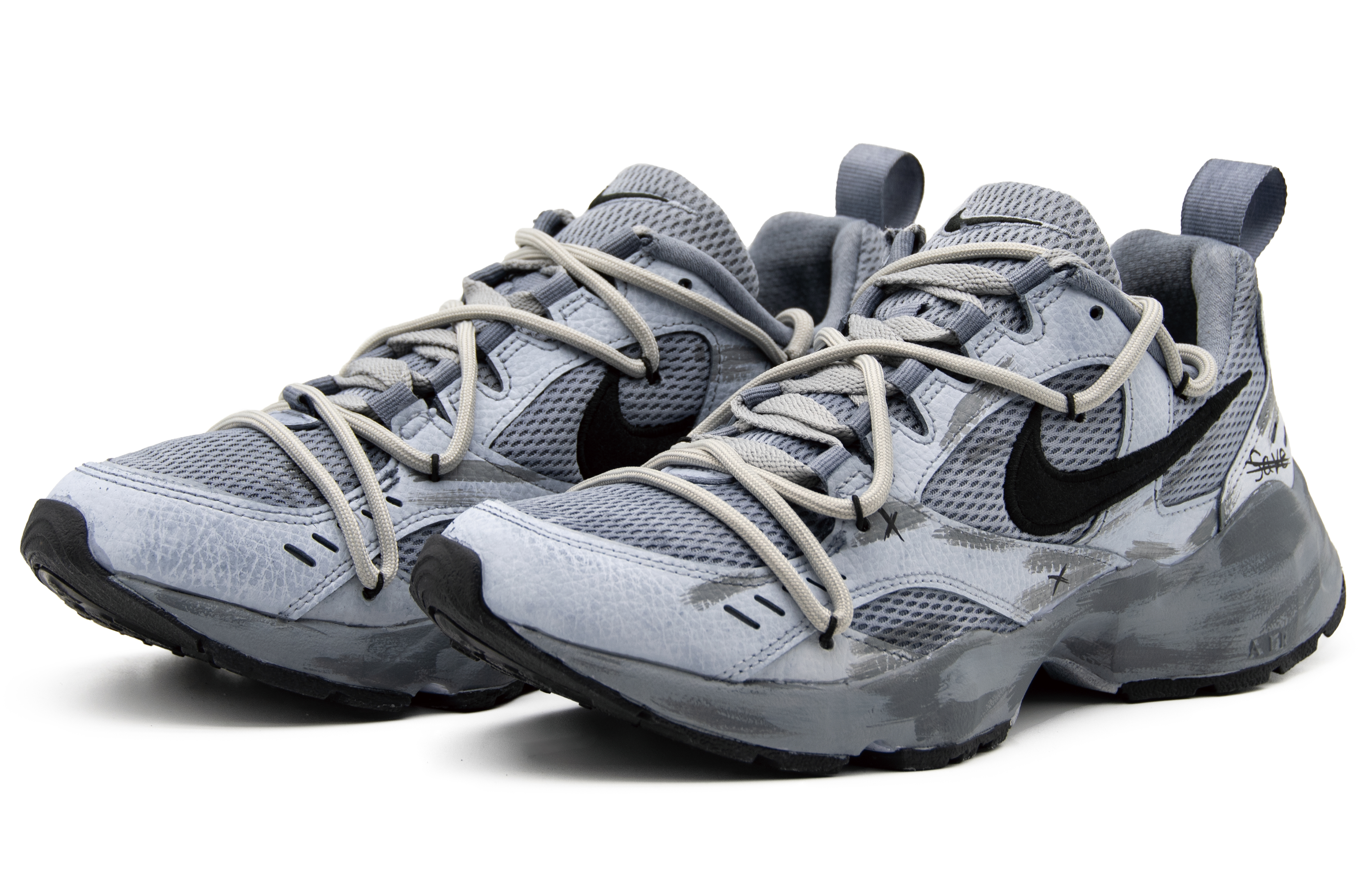 Shop 【定制鞋款】耐克Air Heights“黑灰” AT4522-101（Team63-灰色空间SBOX）