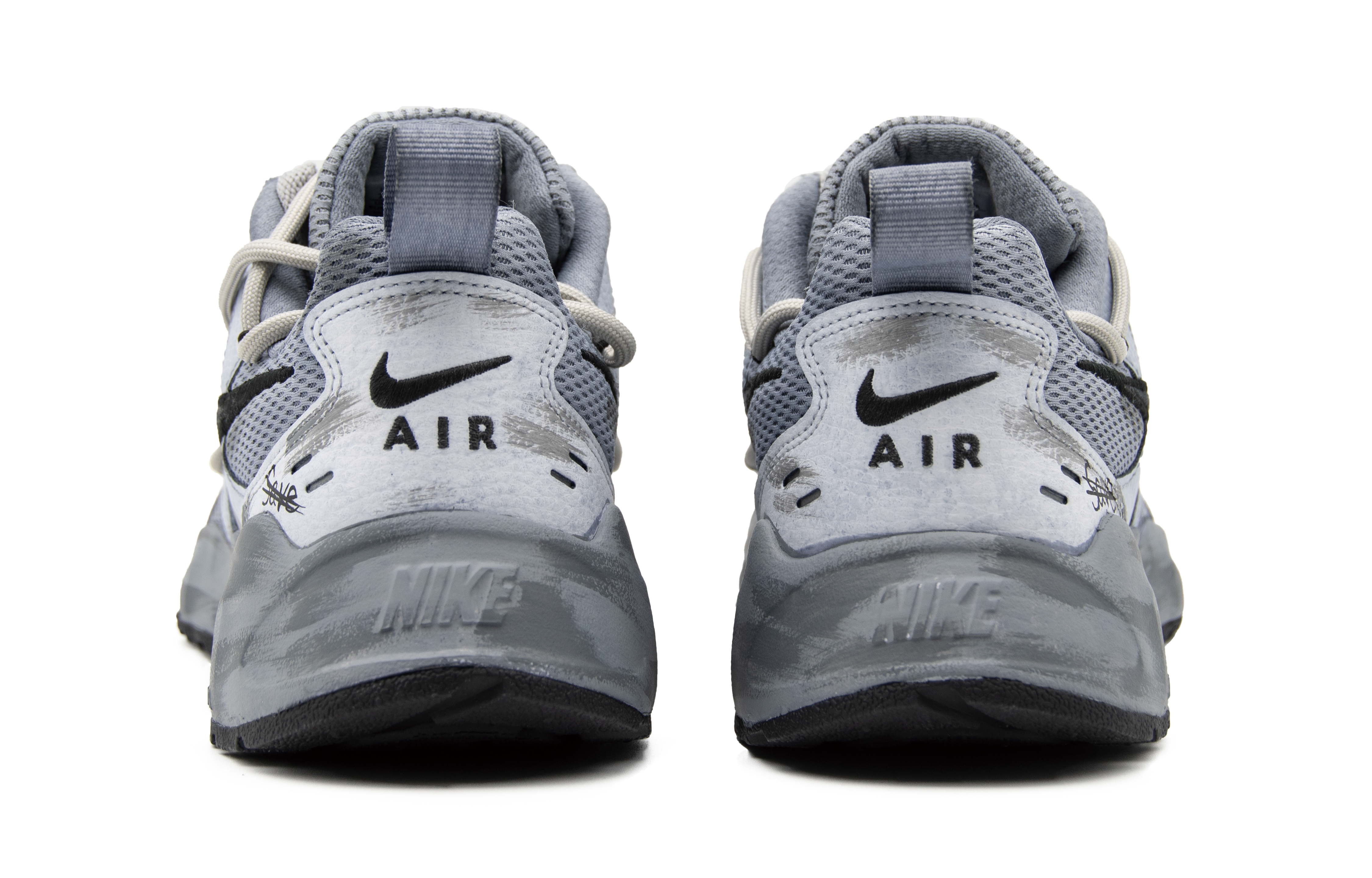 Purchase 【定制鞋款】耐克Air Heights“黑灰” AT4522-101（Team63-灰色空间SBOX）