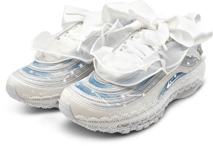 【訂製球鞋】Nike Air Max 97 壹心製造 星辰大海 歐根紗蝴蝶結 秀禾芭蕾 珍珠配件 低筒 生活休閒鞋 男女同款 藍白漸變 Shop 【訂製球鞋】Nike Air Max 97 壹心製造 星辰大海 歐根紗蝴蝶結 秀禾芭蕾 珍珠配件 低筒 生活休閒鞋 男女同款 藍白漸變