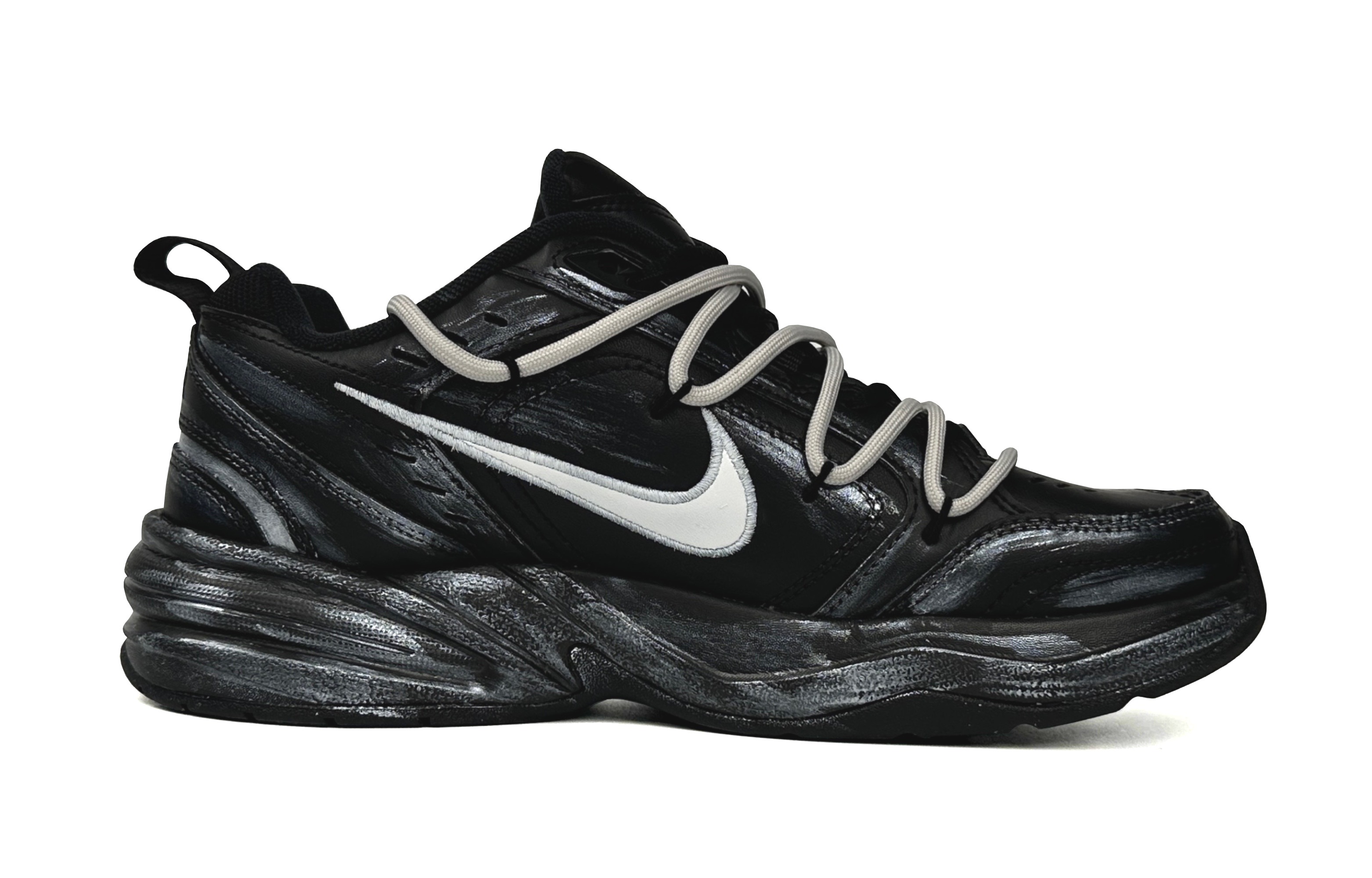 [Custom Shoes] Nike Air Monarch 4 'Dragon Year Silver Black' 圖 3