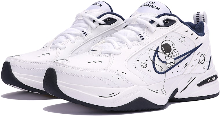 【客製球鞋】Nike Air Monarch 4 白海軍藍 星際 宇航員 塗鴉 低筒 老爹鞋 男女同款 白藍 Lookbook 【客製球鞋】Nike Air Monarch 4 白海軍藍 星際 宇航員 塗鴉 低筒 老爹鞋 男女同款 白藍