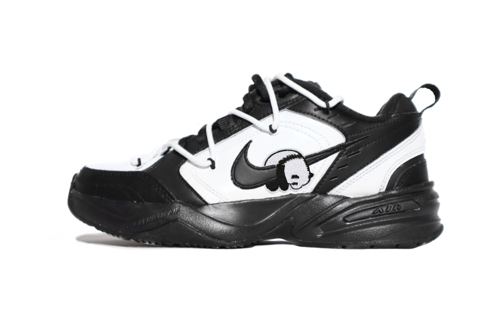 [Custom Shoes] Nike Air Monarch 4 'Panda'