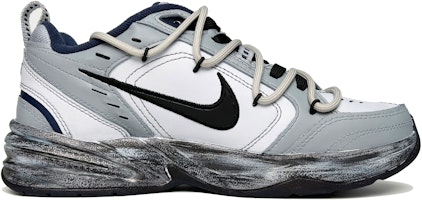 【訂製球鞋】 Nike Air Monarch 4 White Navy 合成皮革人造皮 隨性街頭 解構鞋帶 酷炫 百搭 防滑耐磨 低筒 爸爸鞋 男女同款 黑灰 Lookbook 【訂製球鞋】 Nike Air Monarch 4 White Navy 合成皮革人造皮 隨性街頭 解構鞋帶 酷炫 百搭 防滑耐磨 低筒 爸爸鞋 男女同款 黑灰