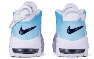 【カスタムシューズ】ナイキ エア モア アップテンポ '520 グラデーション デイジー' DH9719-100(Team11-女款渐变小雏菊) Shop 【カスタムシューズ】ナイキ エア モア アップテンポ '520 グラデーション デイジー' DH9719-100(Team11-女款渐变小雏菊)