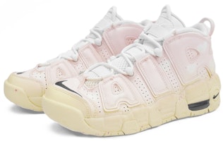 나이키 에어 모어 업템포 "베리 그라데이션 하트" DH9719-100(TeamI-女款爱心做旧喷绘白粉) Lookbook 나이키 에어 모어 업템포 "베리 그라데이션 하트" DH9719-100(TeamI-女款爱心做旧喷绘白粉)