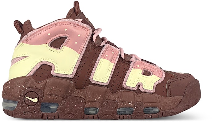 【訂製球鞋】Nike Air More Uptempo 巧克力蛋糕 美式復古 逃生日記 中筒 復古籃球鞋 男女款 粉棕色 Lookbook 【訂製球鞋】Nike Air More Uptempo 巧克力蛋糕 美式復古 逃生日記 中筒 復古籃球鞋 男女款 粉棕色