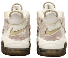 【カスタムシューズ】ナイキ エア モア アップテンポ 'ローズパッチヌードピンク' DX1939-100(Team拾玖-香槟玫瑰S-BOX) Shop 【カスタムシューズ】ナイキ エア モア アップテンポ 'ローズパッチヌードピンク' DX1939-100(Team拾玖-香槟玫瑰S-BOX)