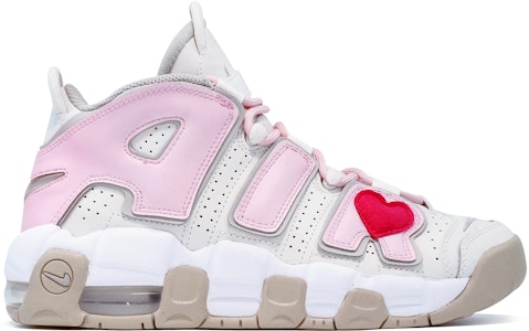 【定製球鞋】 Nike Air More Uptempo 皮朋 情人節 立體愛心 大AIR 高帮 復古籃球鞋 GS 白粉 Lookbook 【定製球鞋】 Nike Air More Uptempo 皮朋 情人節 立體愛心 大AIR 高帮 復古籃球鞋 GS 白粉
