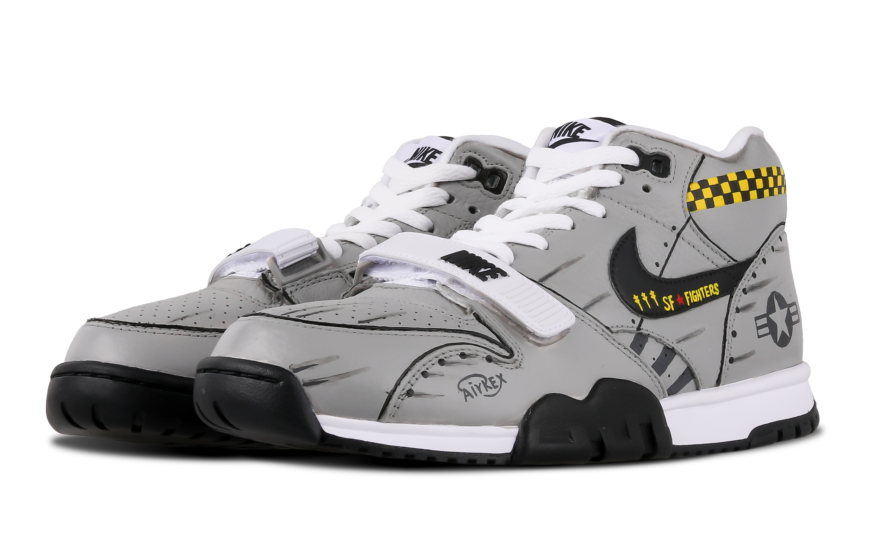 Shop 【訂製球鞋】Nike Air Trainer 1 F15 中筒 訓練鞋 男款 灰黑