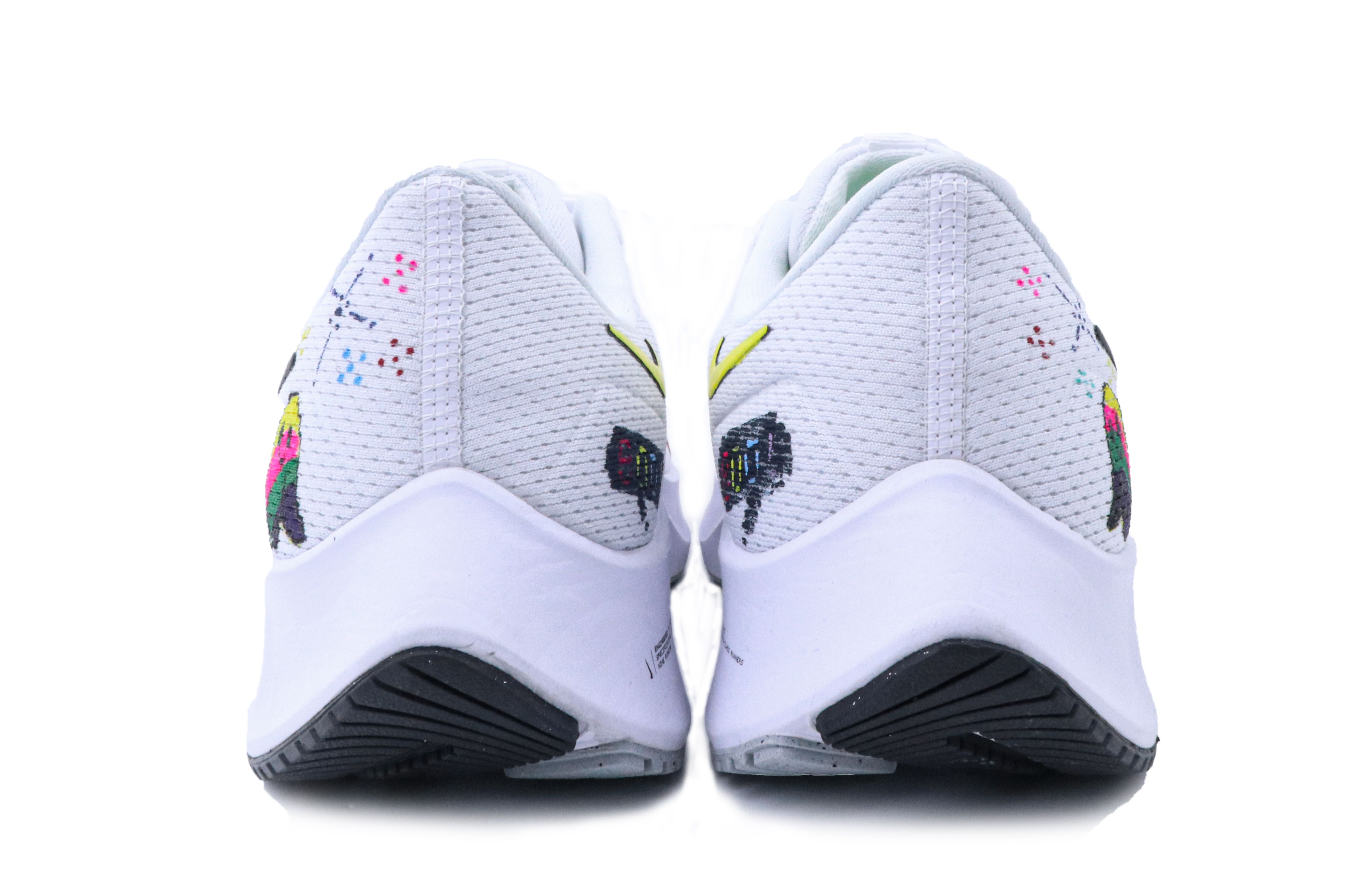 Purchase 【客製化運動鞋】 Nike Pegasus 38 飛馬38 像素點 塗鴉 個性 舒適防滑耐穿 低筒跑步鞋 男款 白色