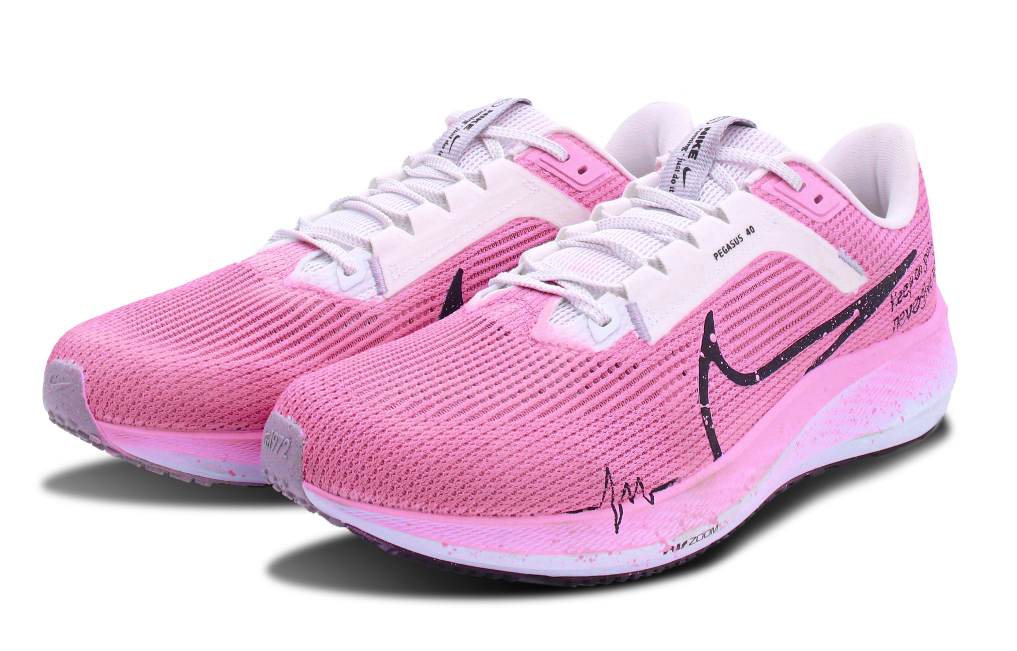 Shop [Kasut Kustom] Nike Air Zoom Pegasus 40 'Minimal Graffiti Pink' DV3853-102(Team147-粉色心跳)