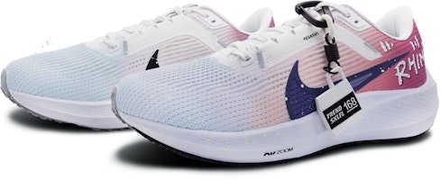 【カスタムシューズ】ナイキ エアズーム ペガサス 40「ピーチオンブレグラフィティ」 DV3853-102(Team78-男款桃之夭夭) Lookbook 【カスタムシューズ】ナイキ エアズーム ペガサス 40「ピーチオンブレグラフィティ」 DV3853-102(Team78-男款桃之夭夭)