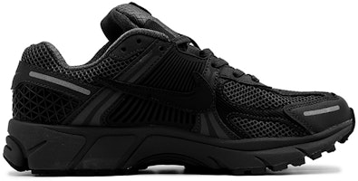 【訂製球鞋】 Nike Air Zoom Vomero 5 破曉 BBL 復古解構黑武士 情人節 增高老爹鞋 純黑 網布透氣 低筒跑步鞋 男女同款 黑白 Lookbook 【訂製球鞋】 Nike Air Zoom Vomero 5 破曉 BBL 復古解構黑武士 情人節 增高老爹鞋 純黑 網布透氣 低筒跑步鞋 男女同款 黑白
