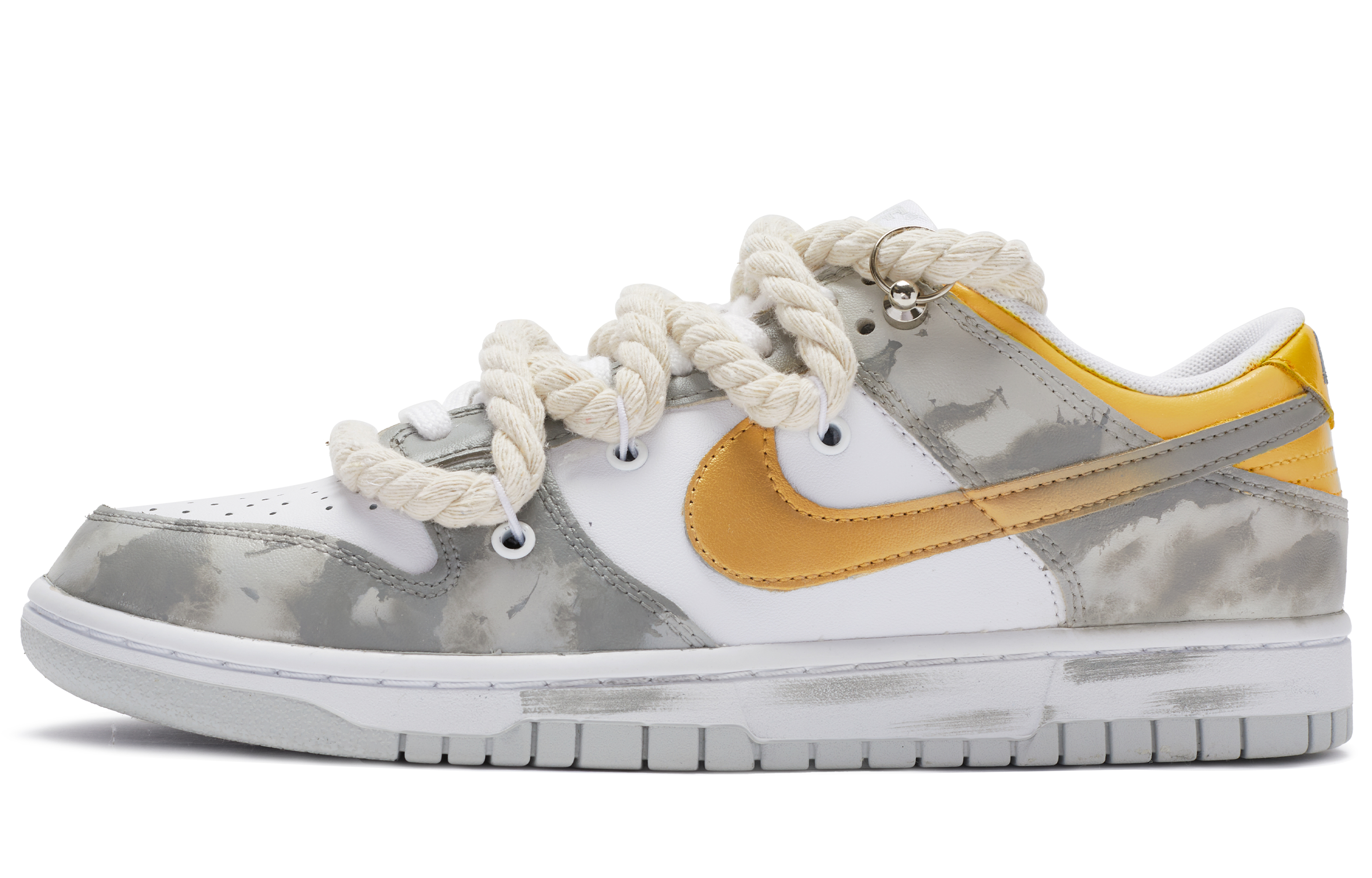 Buy 【客製球鞋】Nike Dunk Low BIGNIU 鞋底搔髒 黑雲 麻繩解構 手繪噴漆 低筒 滑板鞋 男款 白灰金