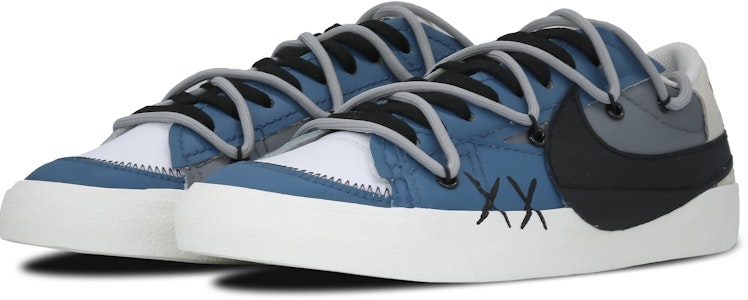 【訂製球鞋】Nike Blazer Low 77 Jumbo 酷酷鯊魚 高街 簡約搭配 解構 低筒 滑板鞋 男款 藍色 Lookbook 【訂製球鞋】Nike Blazer Low 77 Jumbo 酷酷鯊魚 高街 簡約搭配 解構 低筒 滑板鞋 男款 藍色