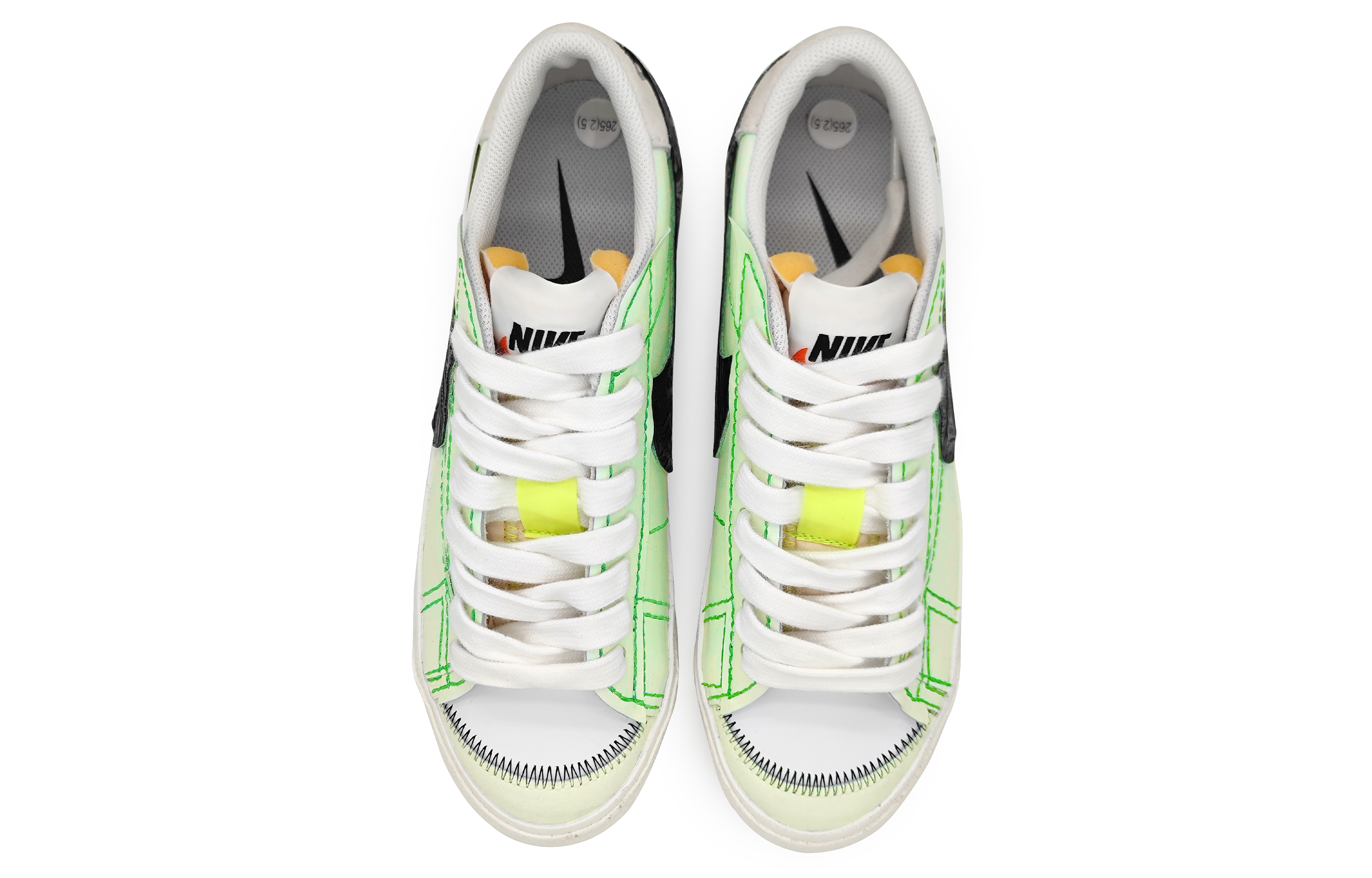 Shop [定制鞋款] 耐克Blazer Low '绿色棕色极简拼接' DN2158-101(Team16-男款极简拼接绿)