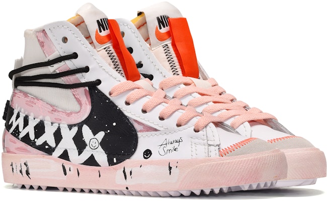 나이키 블레이저 미드 '도파민 스마일' (커스텀) DD3111-100(TeamE-男女款保持微笑黑白蓝) Lookbook 나이키 블레이저 미드 '도파민 스마일' (커스텀) DD3111-100(TeamE-男女款保持微笑黑白蓝)