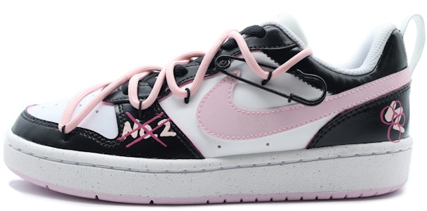 【訂製球鞋】Nike Court Borough NO.2 惡搞 塗鴉 甜酷 少女心 禮盒 解構 掛飾 撞色 舒適百搭 潮流 低筒 板鞋 GS 黑粉色 Lookbook 【訂製球鞋】Nike Court Borough NO.2 惡搞 塗鴉 甜酷 少女心 禮盒 解構 掛飾 撞色 舒適百搭 潮流 低筒 板鞋 GS 黑粉色