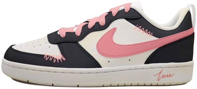 나이키 커스텀 코트 보로우 로우 2 블랙 핑크 (Nike 커스텀 코보로2 블랙핑크) BQ5448-100(Team拾玖-做旧黑粉勾S-BOX) Order 나이키 커스텀 코트 보로우 로우 2 블랙 핑크 (Nike 커스텀 코보로2 블랙핑크) BQ5448-100(Team拾玖-做旧黑粉勾S-BOX)