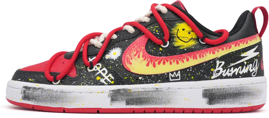 나이키 커스텀 코트 보로우 로우 2 '데이지 낙서 블랙 레드' (78 characters) BQ5448-007(Team20-笑脸小雏菊) Buy 나이키 커스텀 코트 보로우 로우 2 '데이지 낙서 블랙 레드' (78 characters) BQ5448-007(Team20-笑脸小雏菊)