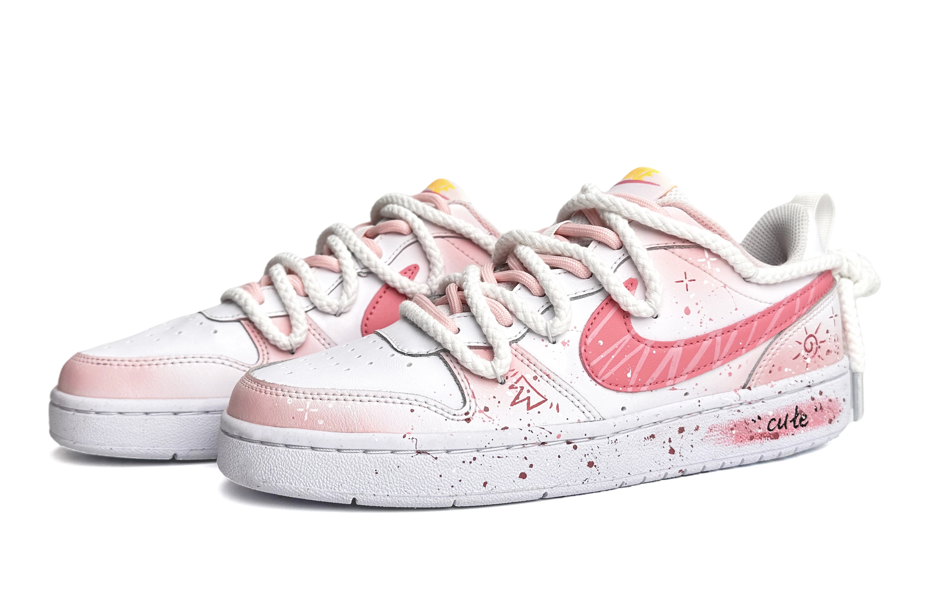 Lookbook 【客製化球鞋】Nike Court Borough Low 2 撫夢少女 甜美風 手繪濺墨 解構鞋帶 防滑減震 低筒 板鞋 GS 粉白