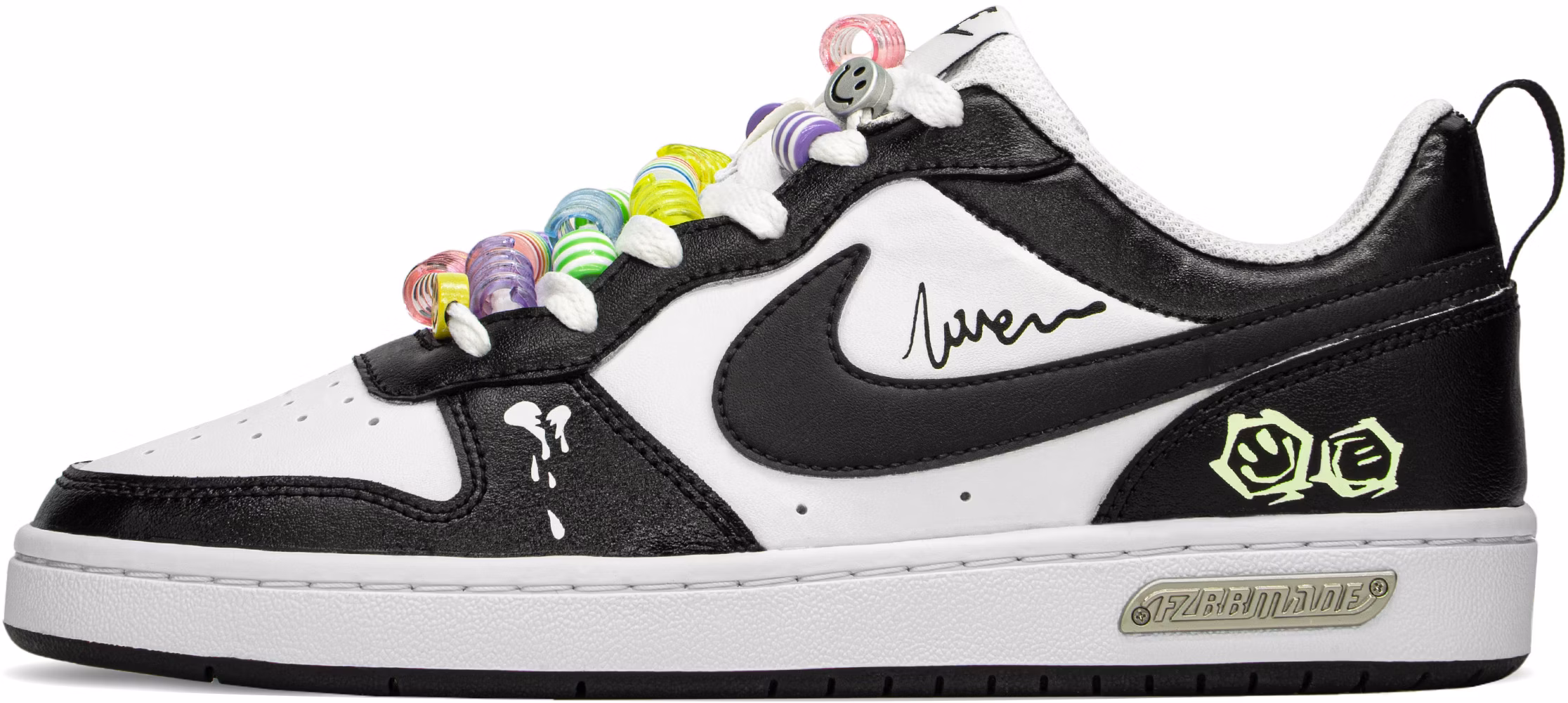 custom-shoes-nike-court-borough-low-smiley-black-white-yellow