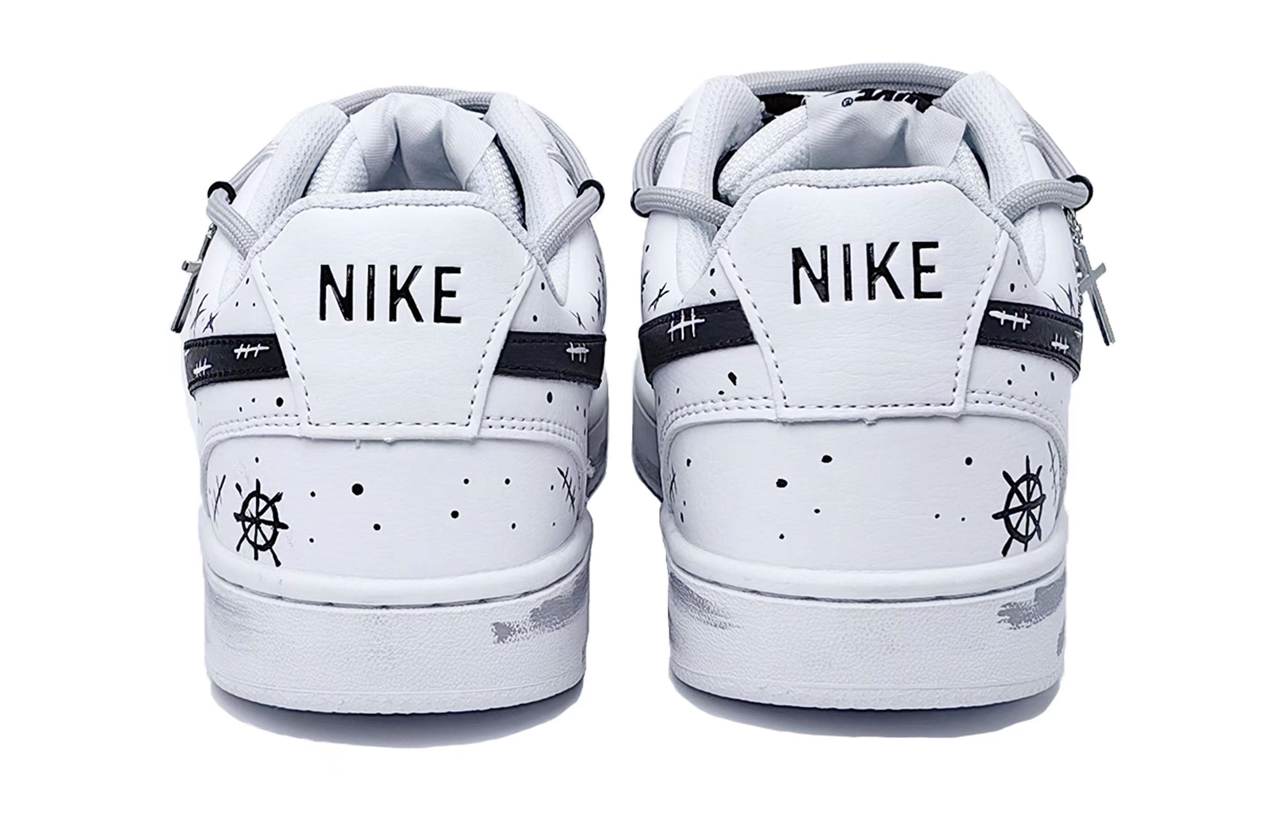 Shop 【カスタムシューズ】ナイキコートビジョン1 'パイレーツペンダント白黒' DH2987-101（Team136-海贼）