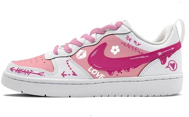 ナイキ コートビジョン LO グラフィティ ピンク/白 (カスタム) BQ5448-100(TeamK-时之恋人) Buy ナイキ コートビジョン LO グラフィティ ピンク/白 (カスタム) BQ5448-100(TeamK-时之恋人)