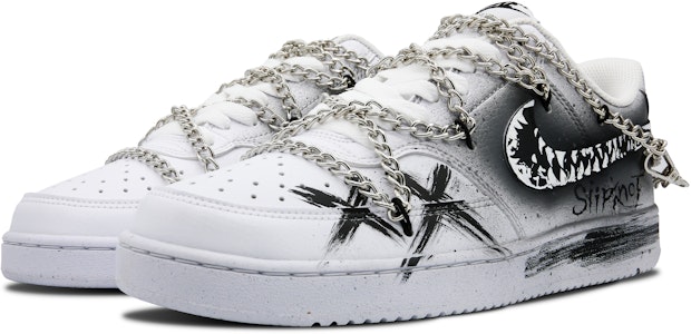 ナイキ コートビジョン Low 「牙グラフィティ」
(Nike Kōtobijon Low "Kiba Gurafiti") DH2987-101(Team60-男款狼牙) Lookbook ナイキ コートビジョン Low 「牙グラフィティ」
(Nike Kōtobijon Low "Kiba Gurafiti") DH2987-101(Team60-男款狼牙)