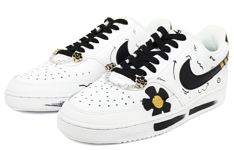 Lookbook 나이키 커스텀 코트 비전 로우 '로봇 해바라기' (80자) CD5463-101(Team肆-梅花机器人涂鸦喷绘)