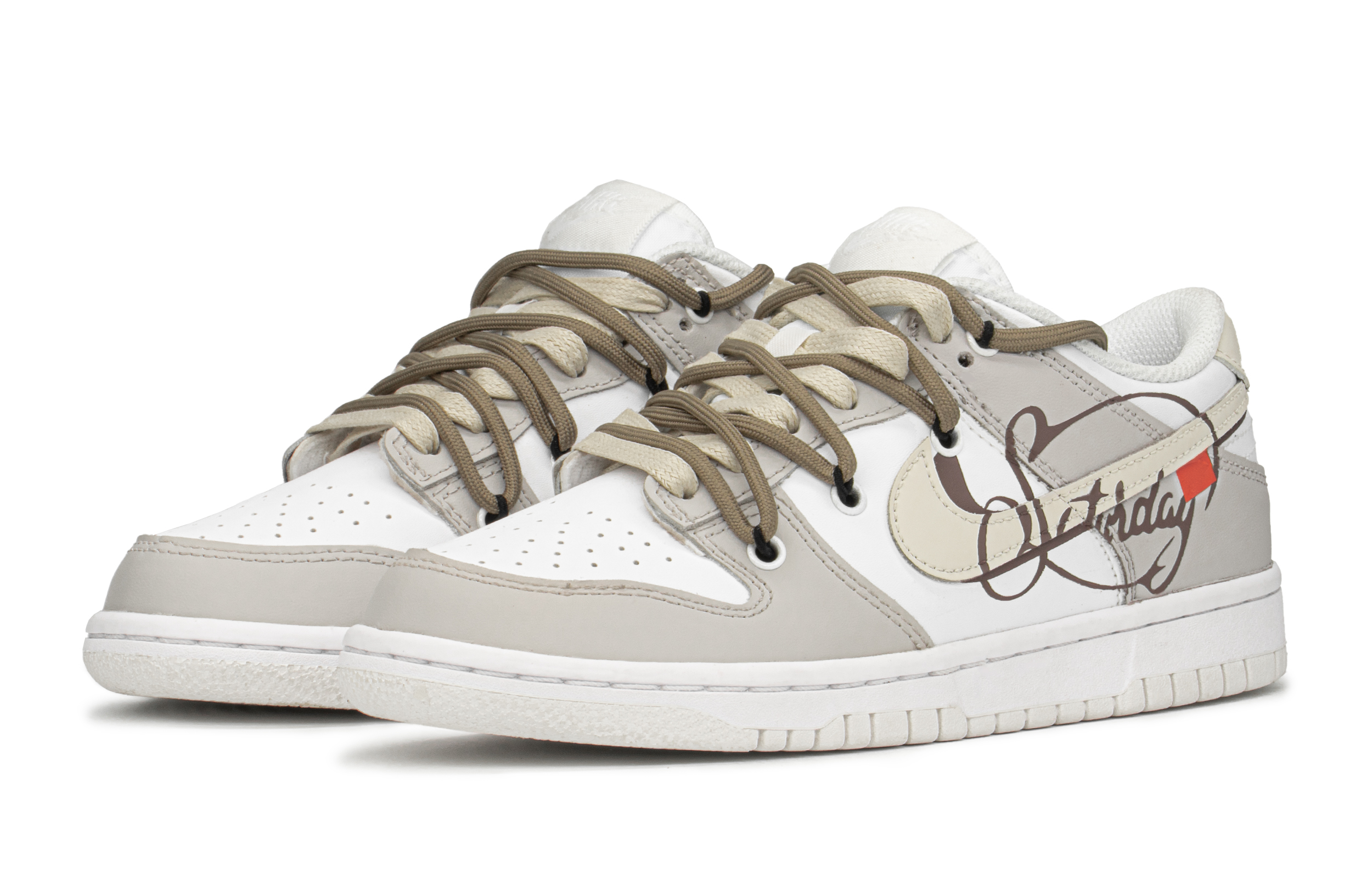 Lookbook 【客製化球鞋】Nike 簡約客製化 低筒 休閒鞋 GS 卡其白