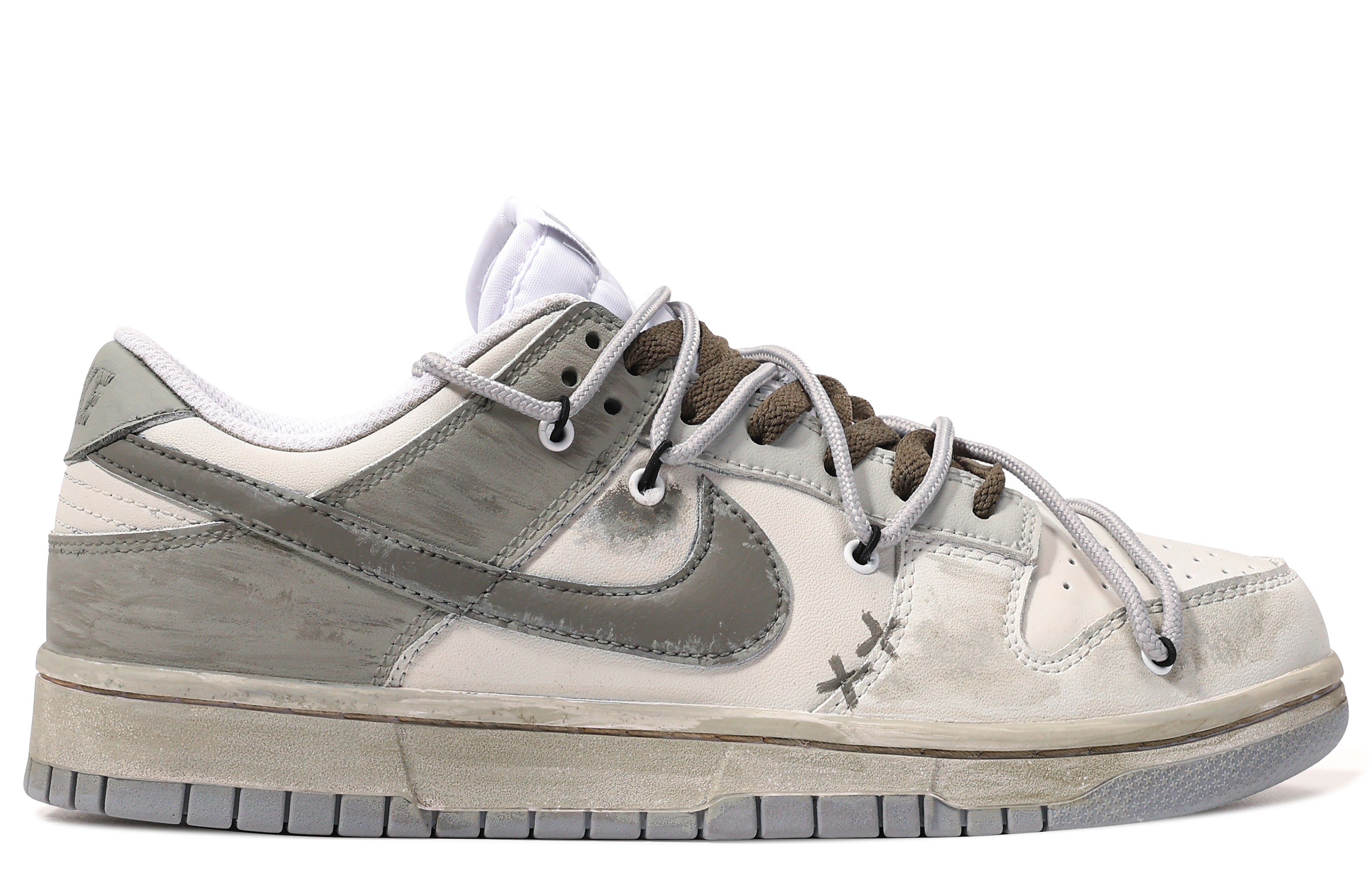 Lookbook 나이키 커스텀 덩크 로 '다빈치 그라피티' (회/흰) DV0831-101(TeamM-跌落低谷)