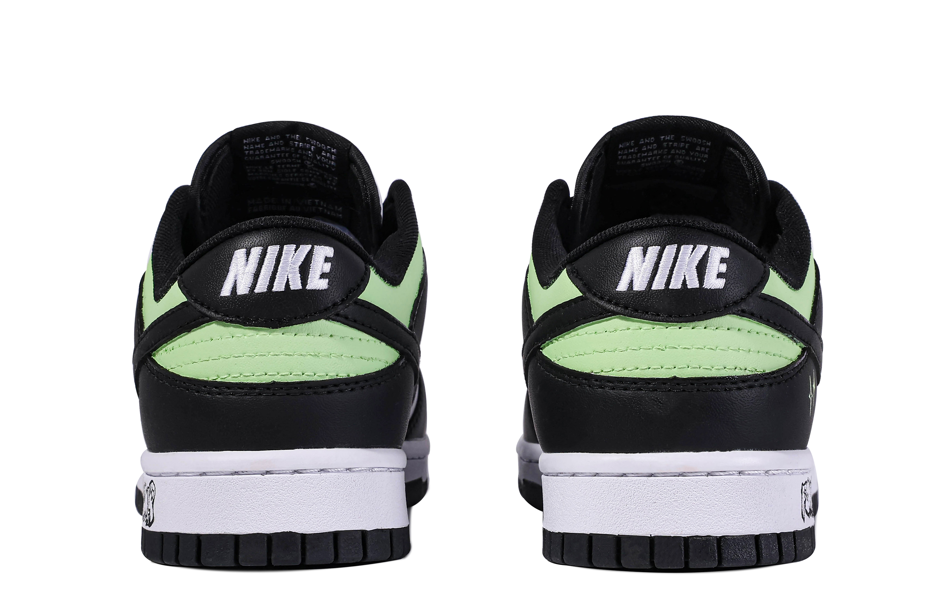 Shop [量身打造鞋] Nike 客製 x Dunk Low '達文西超能女孩' DD1391-100(TeamM-男款超能力女孩S-BOX)
