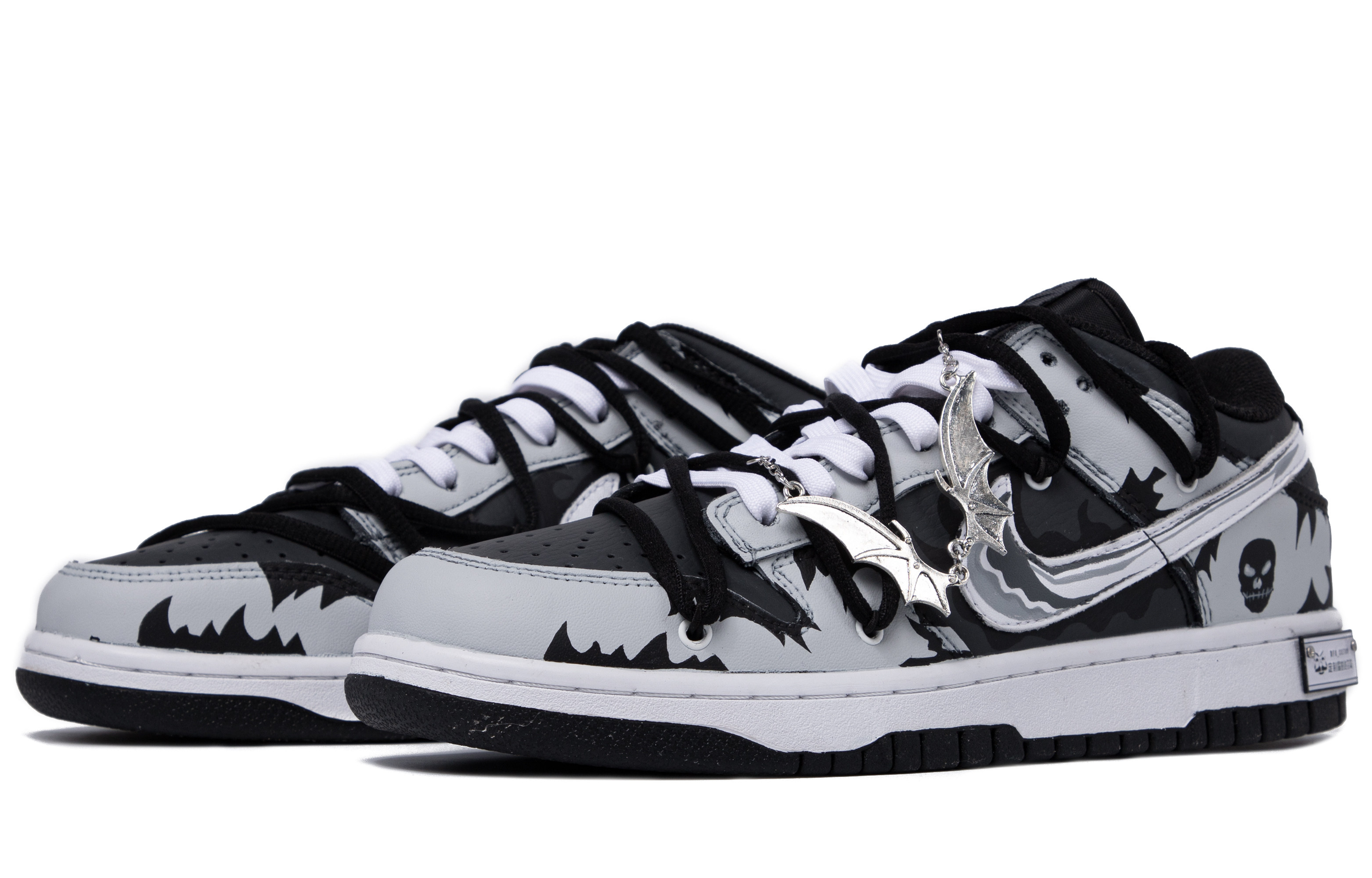 Lookbook 【訂製球鞋】 Nike Dunk Low 達文西訂製 血族 撞色 骷髏 蝙蝠 鐮刀 低幫 板鞋 男款 灰白銀