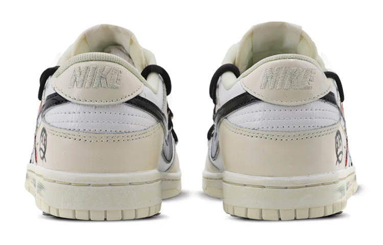 Shop Nikeカスタム Dunk Low "デイジー" (オフホワイト/黒) DH9765-100(TeamK-女款自由涂鸦S-BOX)