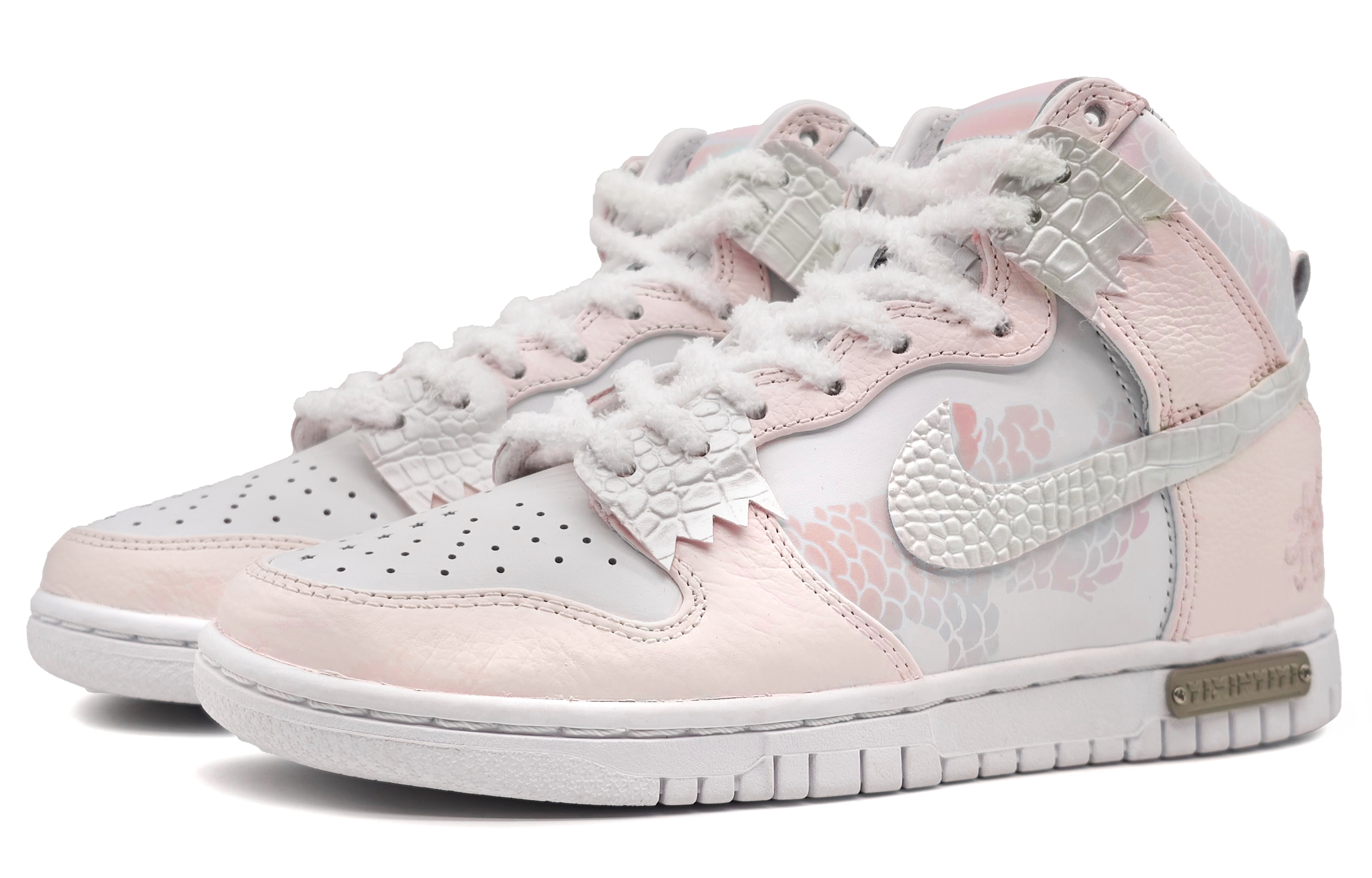 Shop 【客製化球鞋】 Nike Dunk “拾”壹心製造 CNY龍年限定 龍潛雲淵 特殊鞋盒 藝術漸變 高筒 板鞋 男女同款 粉白