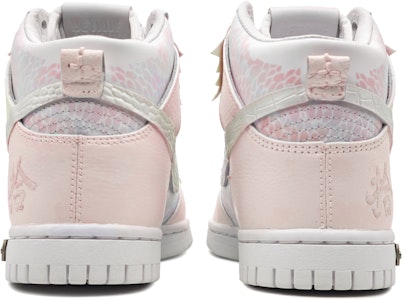 【客製化球鞋】 Nike Dunk “拾”壹心製造 CNY龍年限定 龍潛雲淵 特殊鞋盒 藝術漸變 高筒 板鞋 男女同款 粉白 Details for 【客製化球鞋】 Nike Dunk “拾”壹心製造 CNY龍年限定 龍潛雲淵 特殊鞋盒 藝術漸變 高筒 板鞋 男女同款 粉白