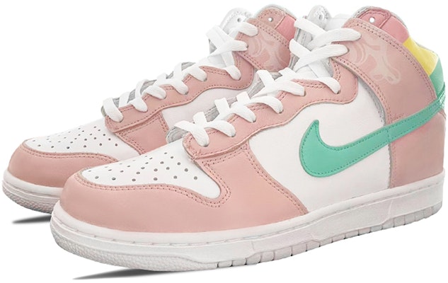 【定制球鞋】 Nike Dunk High 戀愛巷 噴繪 高幫 板鞋 男款 粉藍 Lookbook 【定制球鞋】 Nike Dunk High 戀愛巷 噴繪 高幫 板鞋 男款 粉藍