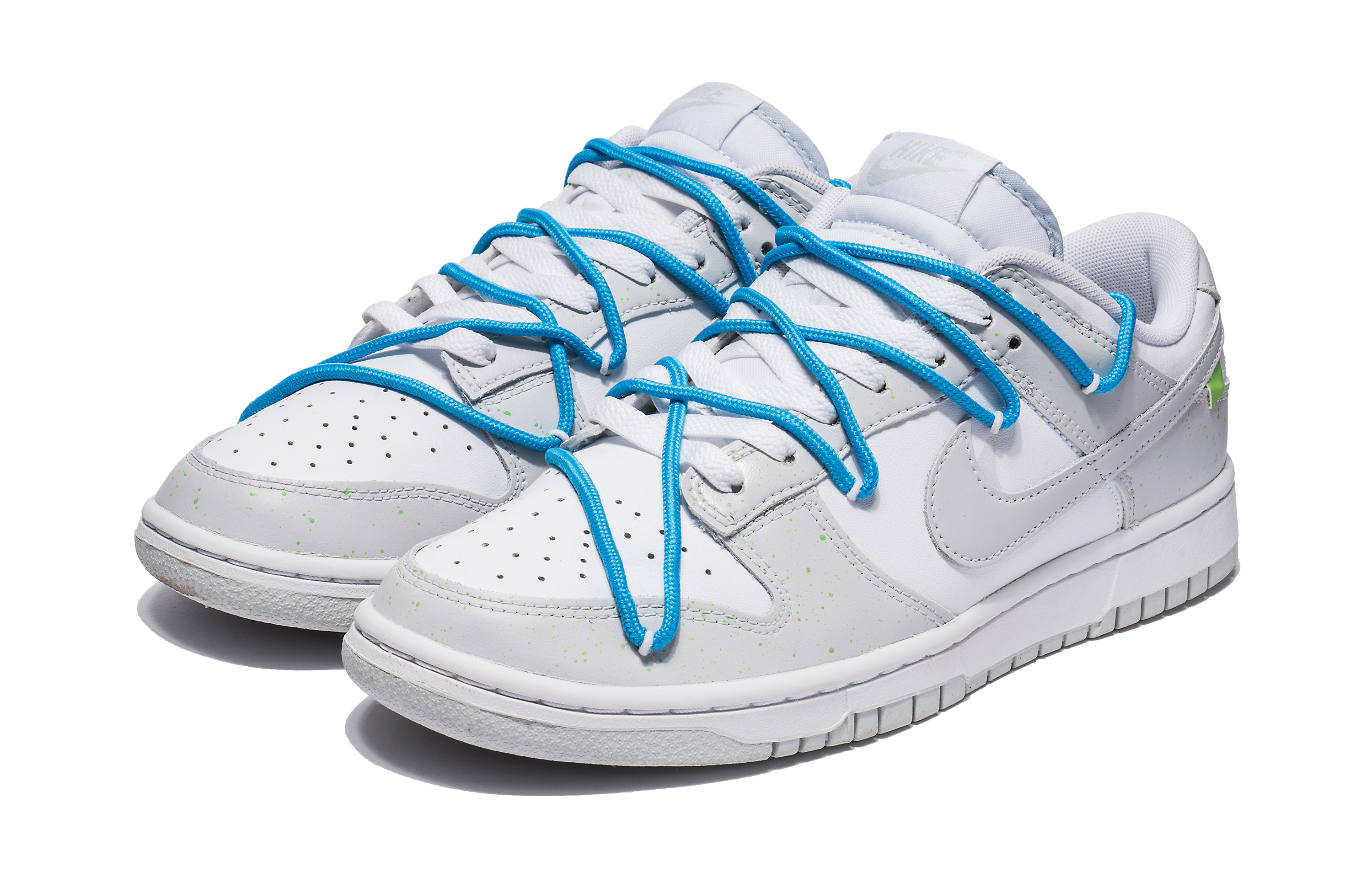Shop 나이키 덩크 로우 '85 버블 하트 (회/흰/파) DH9765-102(Team22-女款气泡心晴解构白蓝)