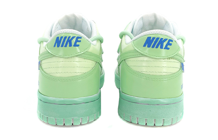 Shop 나이키 덩크 로우 '520 그린 디스트레스' (커스텀) DH9765-100(TeamK-女款蓝色皮牌)