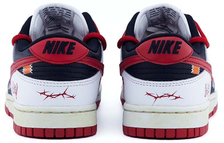 Shop ナイキダンクロー 'アメリカングラフィティ非対称デコンホワイトレッド' FD9762-061(team肆-白红涂鸦A)