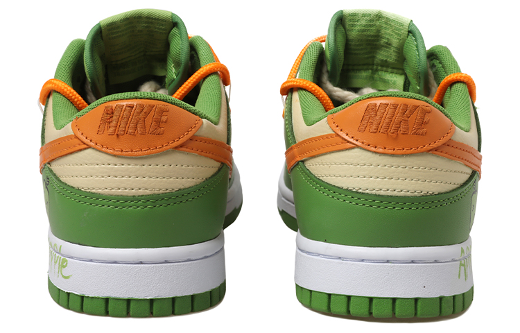 Purchase [Kasur Tersuai] Nike Dunk Low 'Apple Smiley Deconstructed Putih-Hijau' DJ6188-300(Team拾玖--复古苹果男)