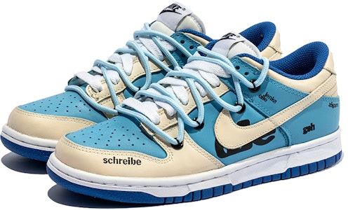 【客製球鞋】Nike Dunk Low 野鶴製造 藝術抽象主題 做舊復古風 字母 特殊禮盒版 低筒 板鞋 男女同款 米藍 Lookbook 【客製球鞋】Nike Dunk Low 野鶴製造 藝術抽象主題 做舊復古風 字母 特殊禮盒版 低筒 板鞋 男女同款 米藍
