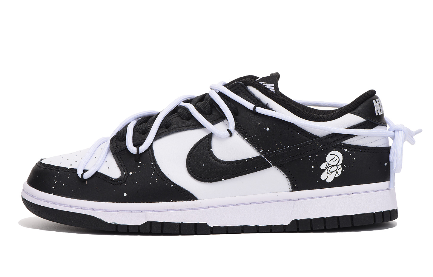 Buy [Zapatillas Personalizadas] Nike Dunk Low 'Astronauta Blanco Negro' DD1391-100(Team拾伍-男款太空人)